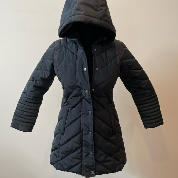 Children’s DKNY winter jacket size 6X. - Picture 4 of 6